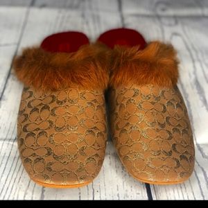 NEWCOACH SLIPPERS